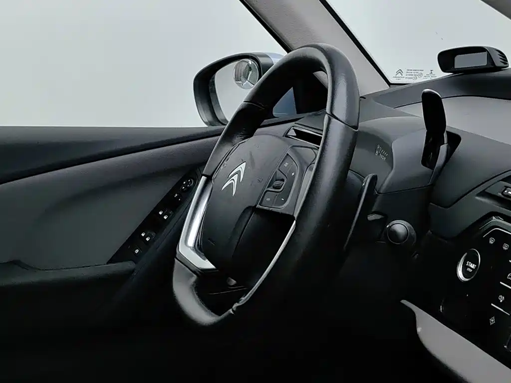 Citroen C4 Picasso — миниатюра 22