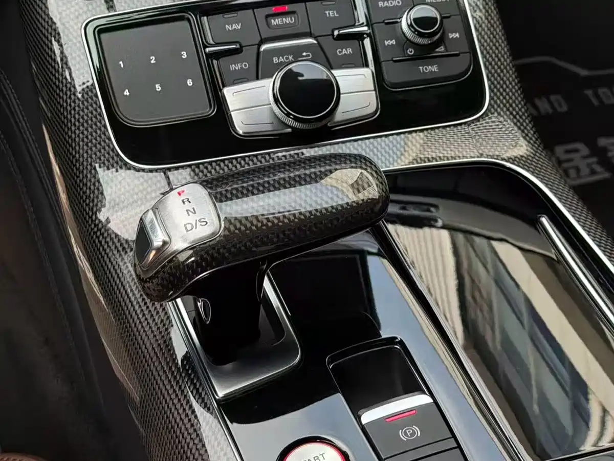 Audi S8