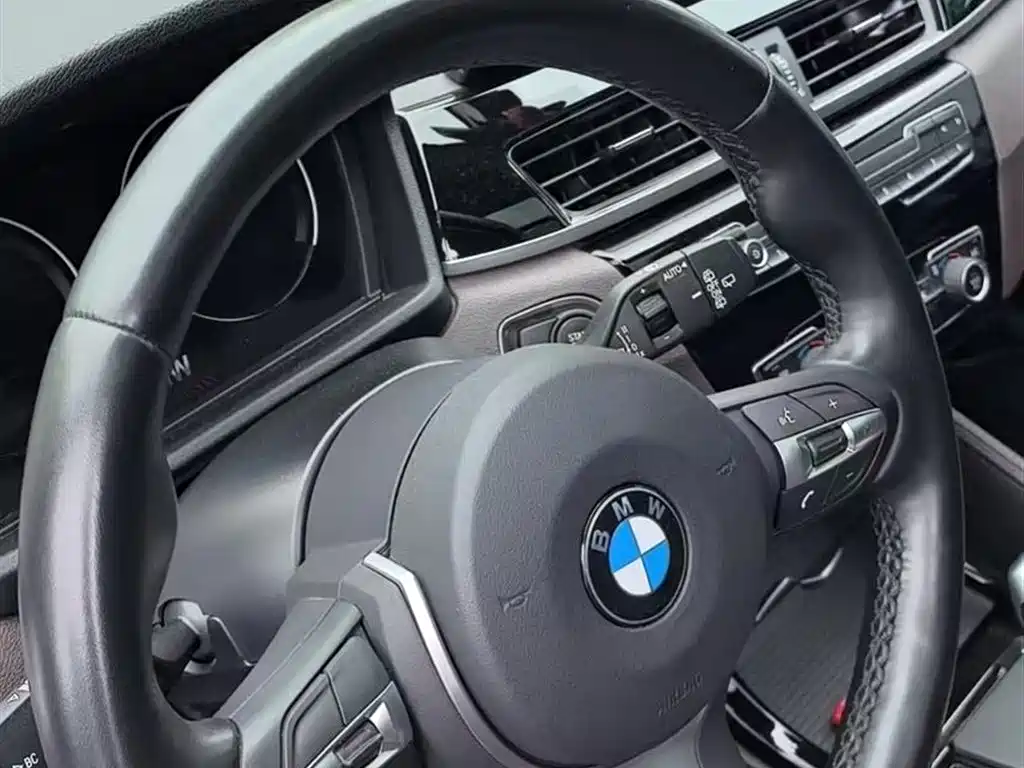 BMW X1 2023 sDrive20Li X