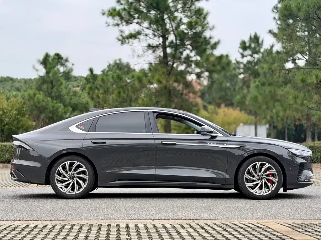 Lincoln Z — миниатюра 4