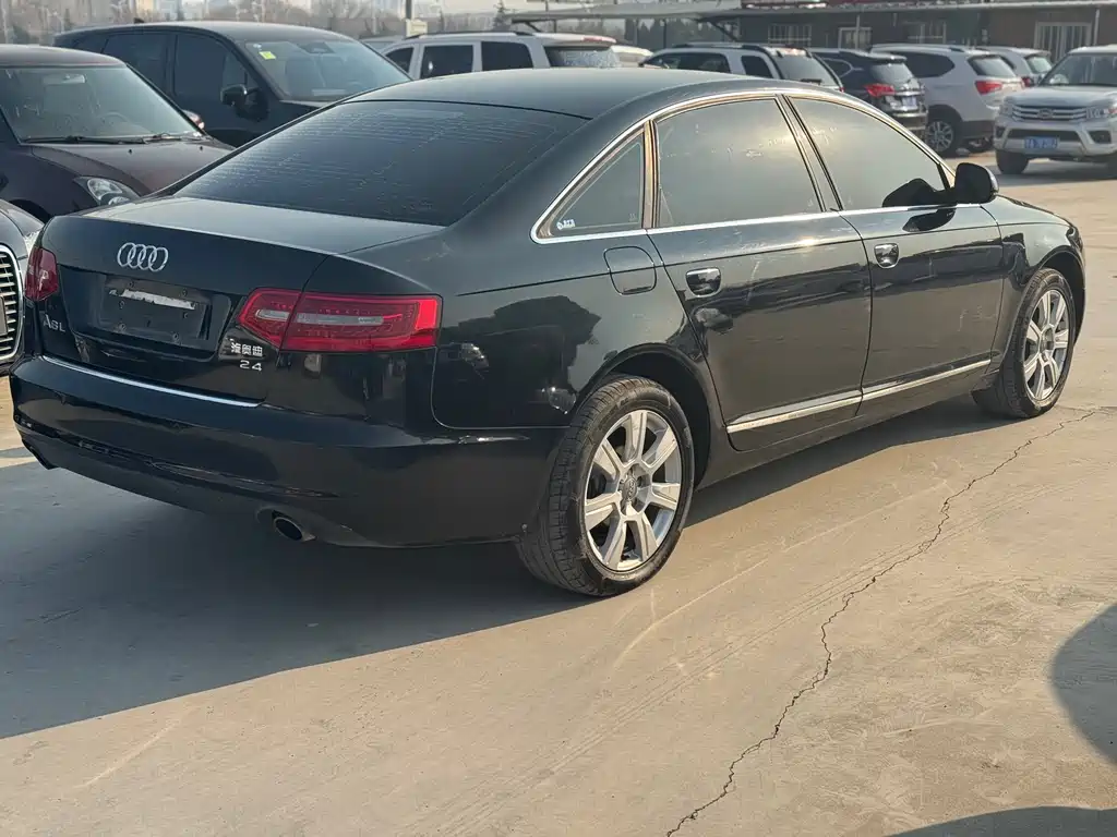 Audi A6L 2011 2.4L Luxury
