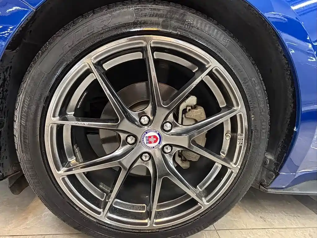 Ford Mustang — миниатюра 16