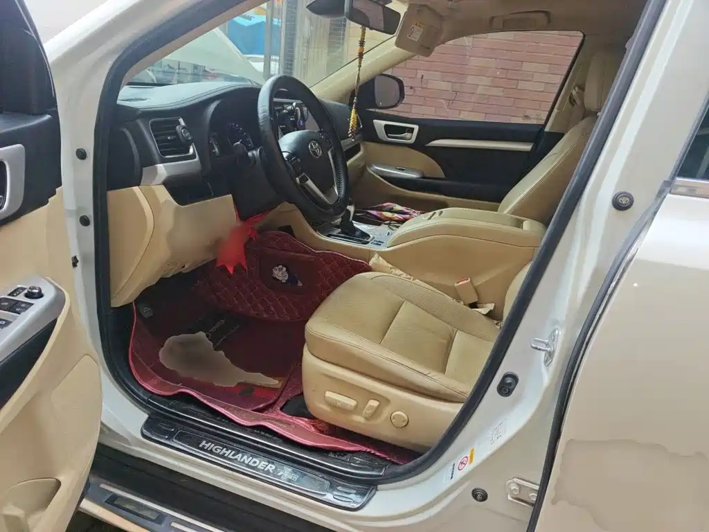 Toyota Highlander — миниатюра 14