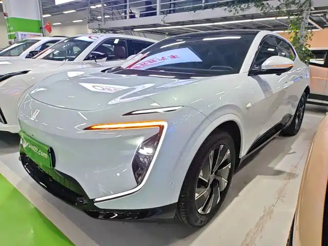 2025 Avatr 07