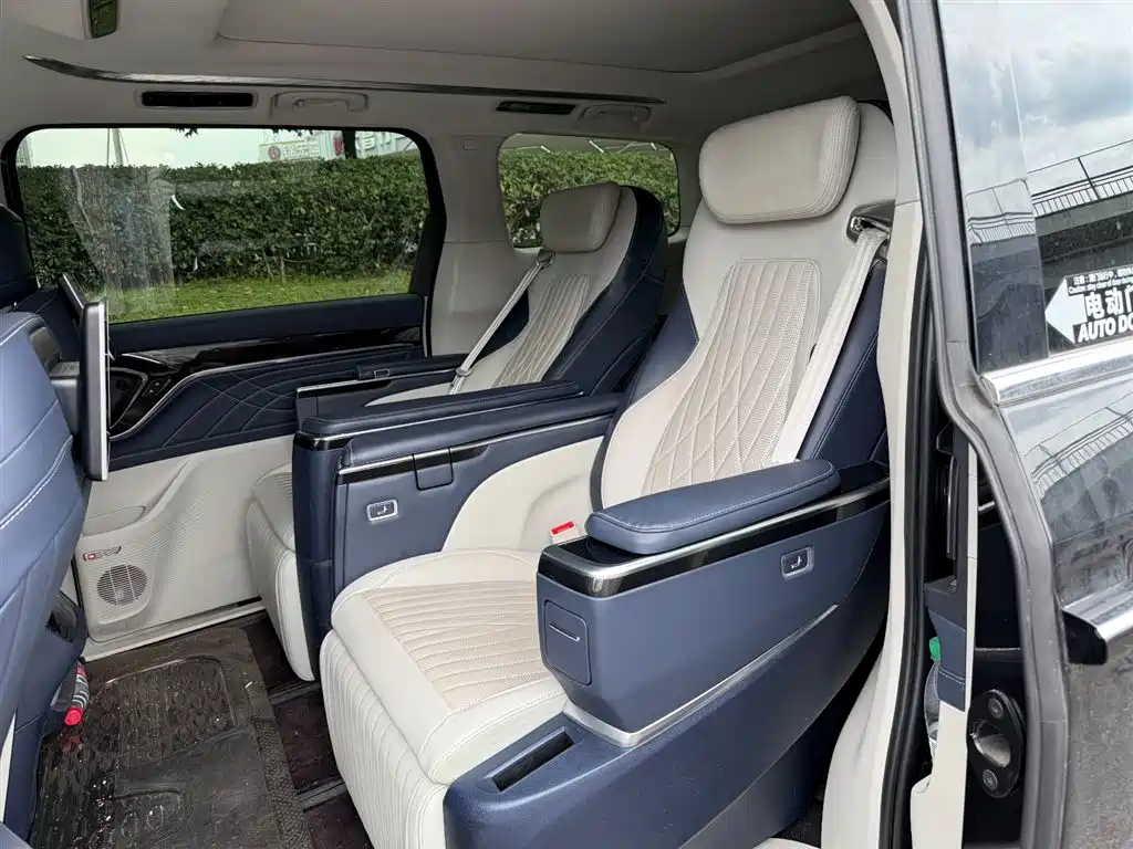 Maxus G90 2022 2.0T мест