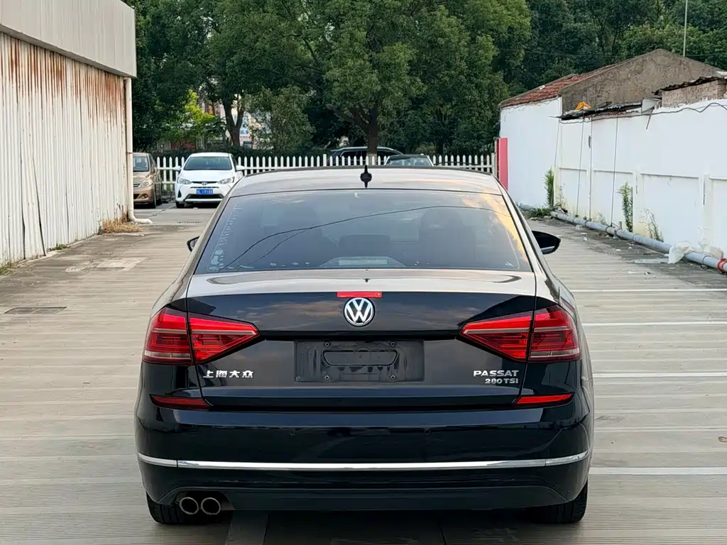 Volkswagen Passat — миниатюра 5