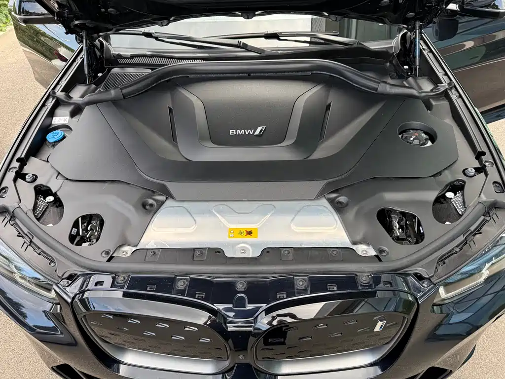 BMW iX3 — миниатюра 35