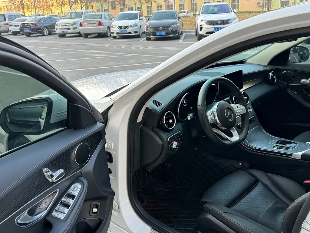 MERCEDES-BENZ C CLASS