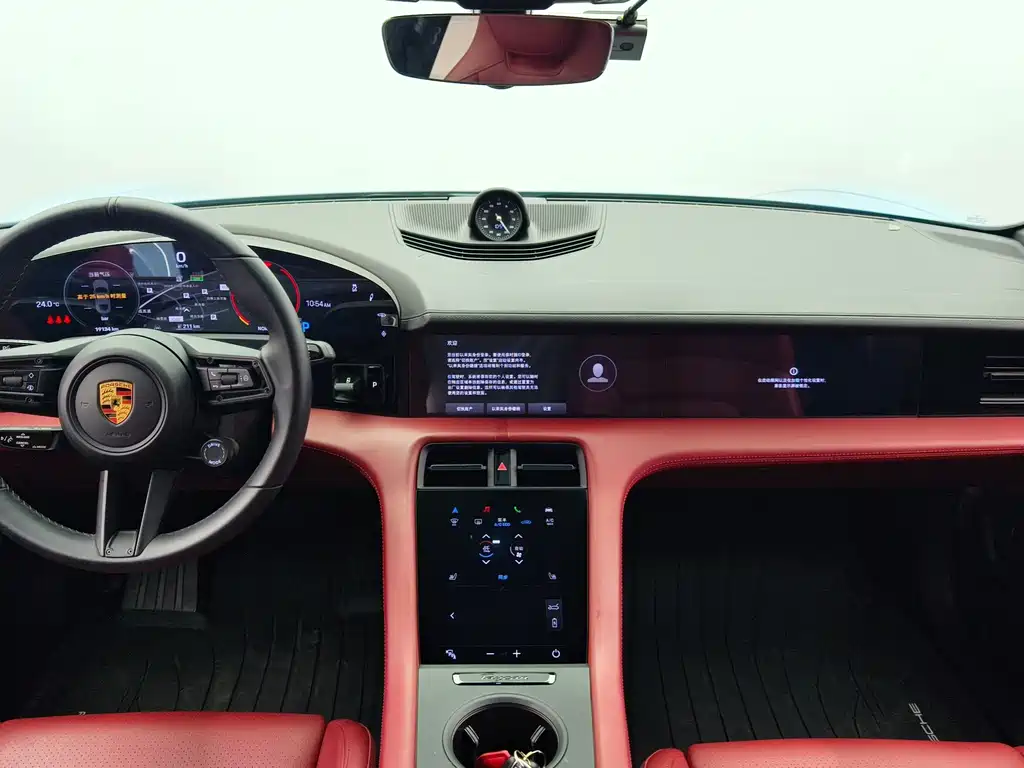 Porsche Taycan — миниатюра 11