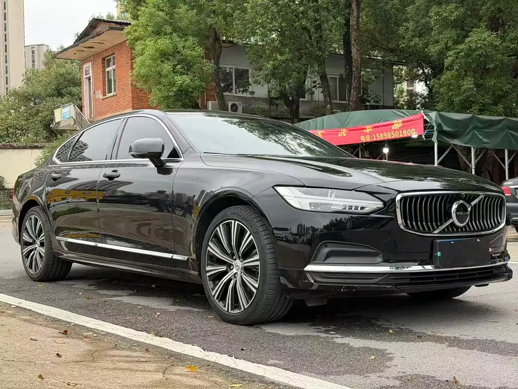 Volvo S90 — миниатюра 3