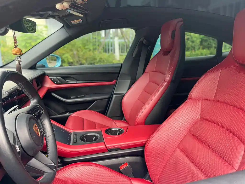 Porsche Taycan — миниатюра 12