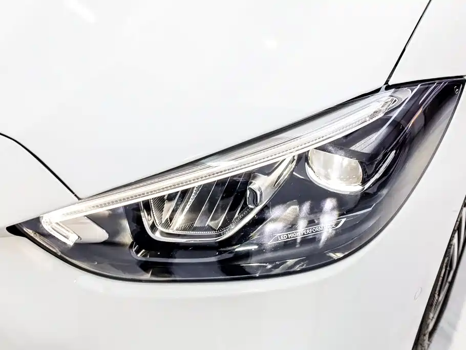 Mercedes-Benz C-Class — миниатюра 30