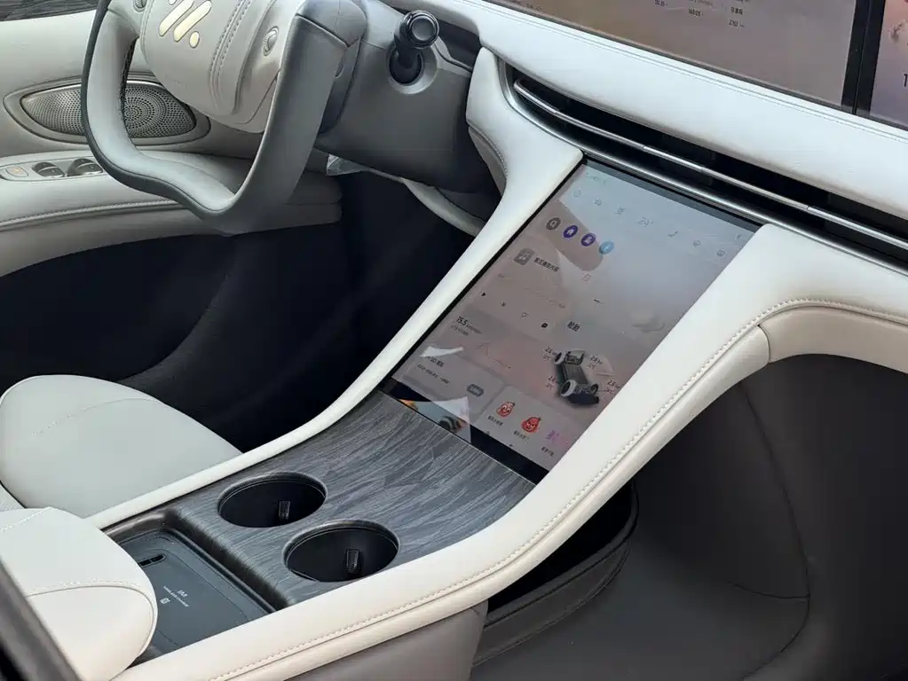 ZHIJI AUTOMOBILE ZHIJI LS7