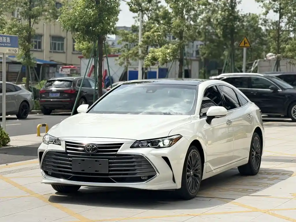 Toyota Avalon 2019 2.5L Touring Luxury VI