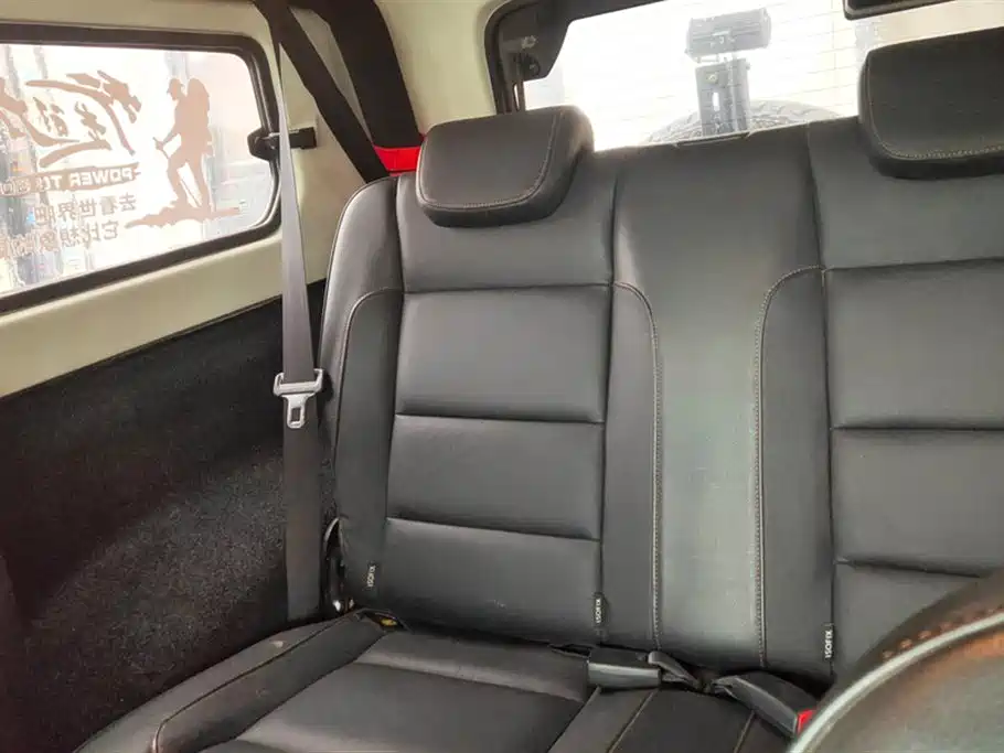 BAIC BJ40 2016 40L 2.0T MT Luxury