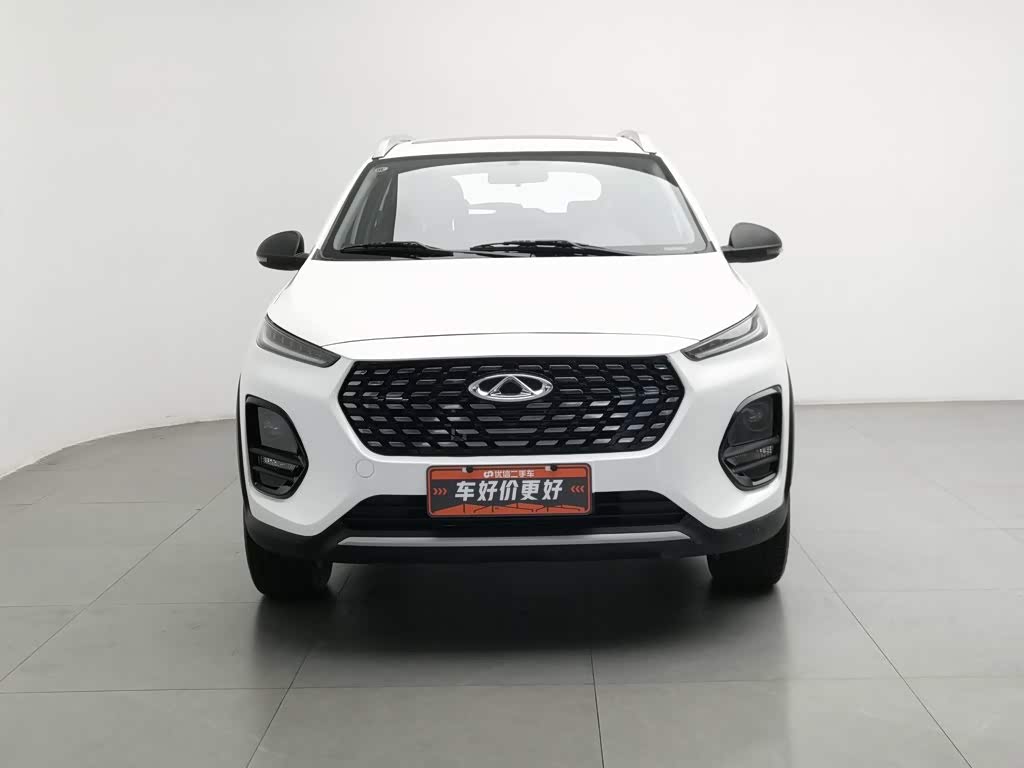 CHERY Tiggo 3x 1.5 л 2023 г. Белый, пробег 19800 км