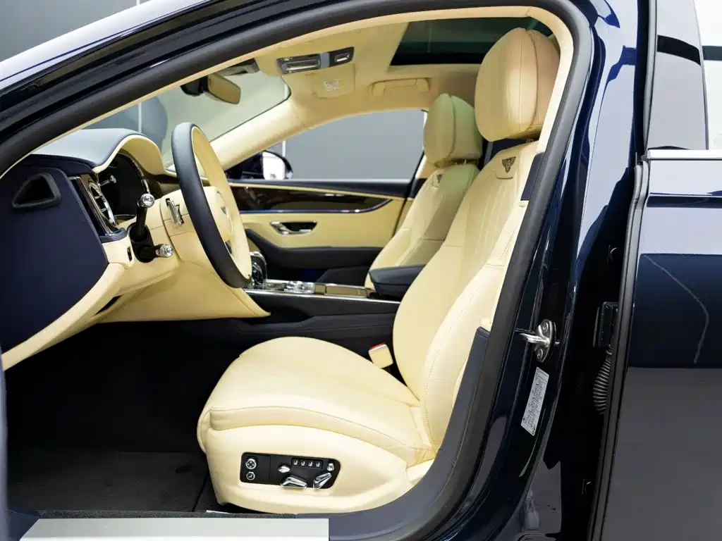 Bentley Flying Spur — миниатюра 9