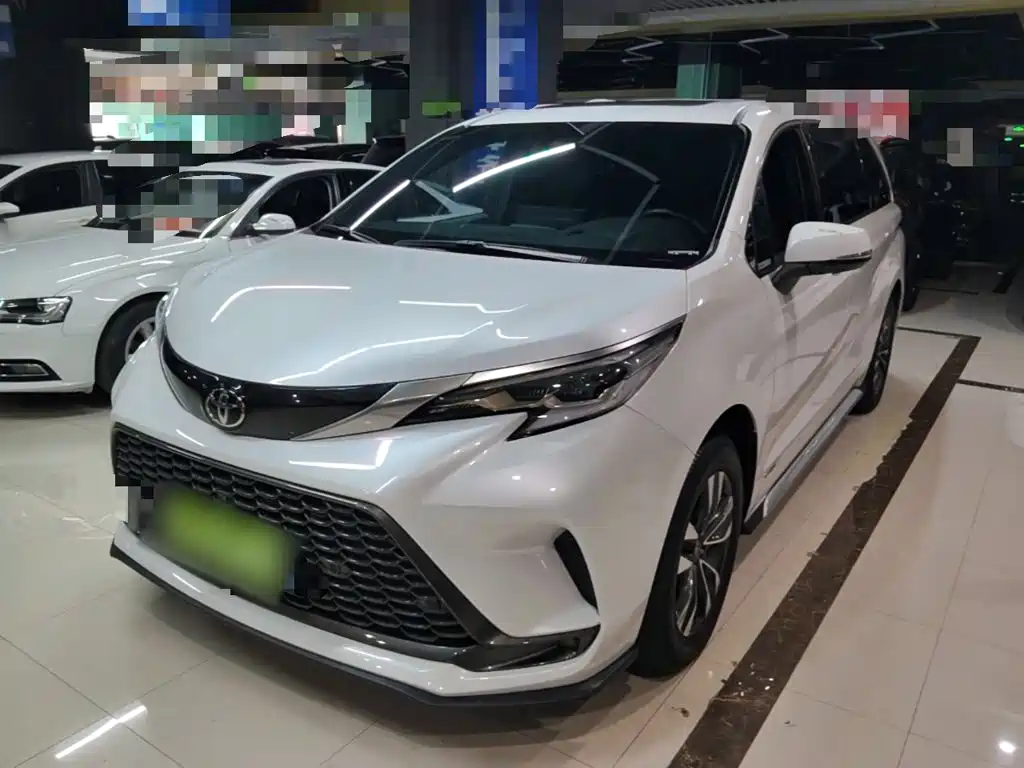 Toyota Granvia — миниатюра 2