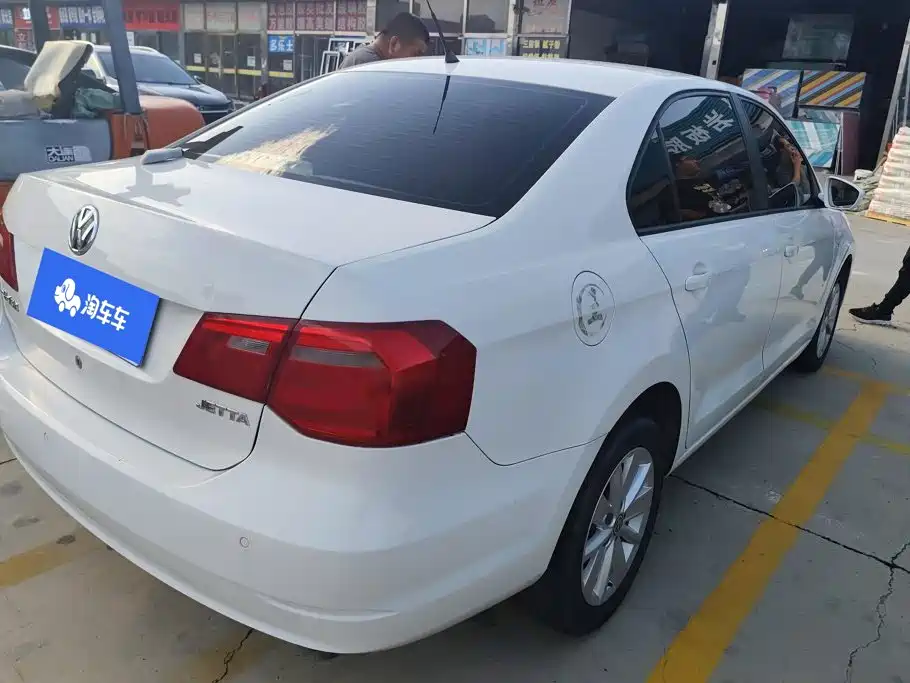 Volkswagen Jetta — миниатюра 3