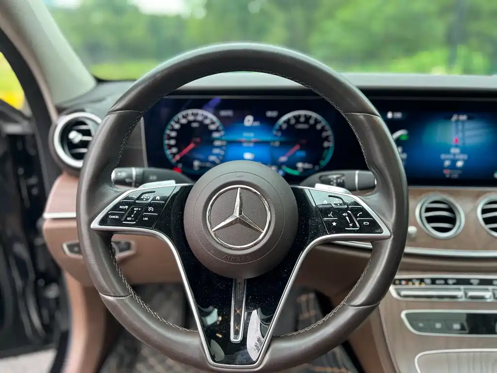 Mercedes-Benz E-Class New Energy — миниатюра 10