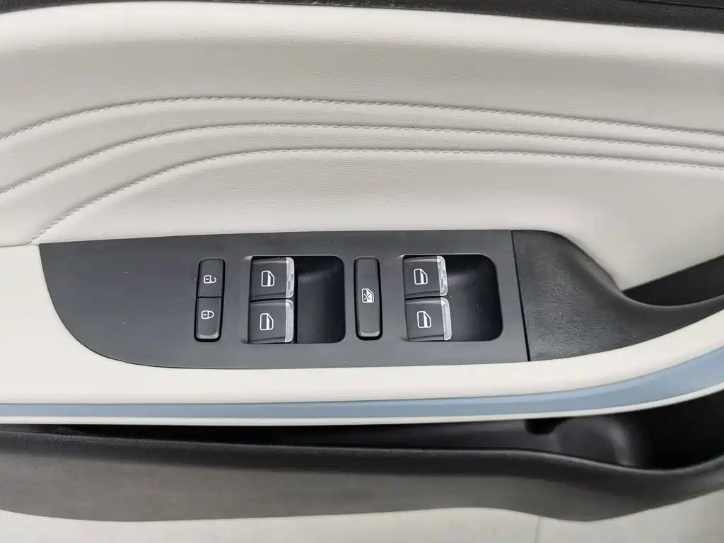 Chery Tiggo 3x — миниатюра 9