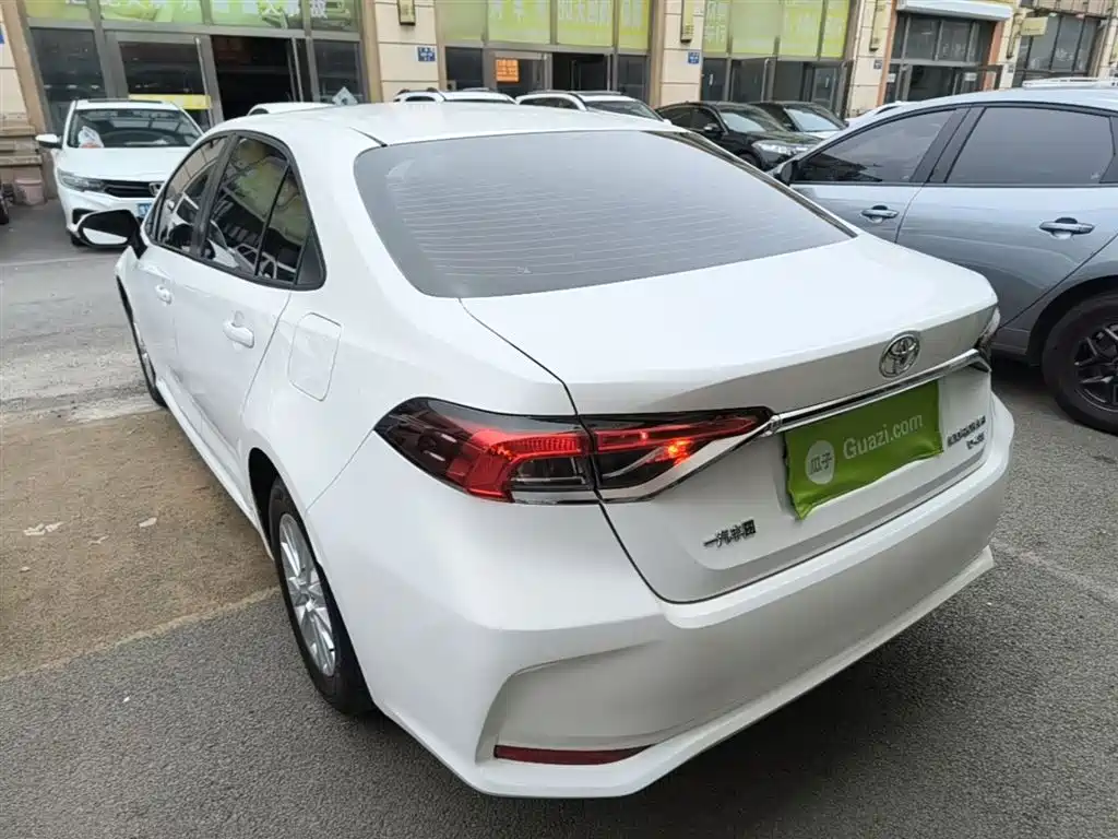 Toyota Corolla 2021 1.2T S-CVT Elite