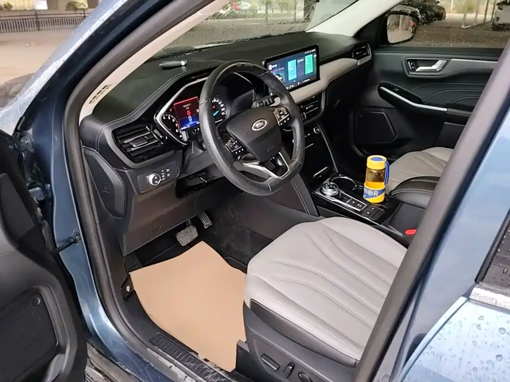 Ford Escape — миниатюра 16
