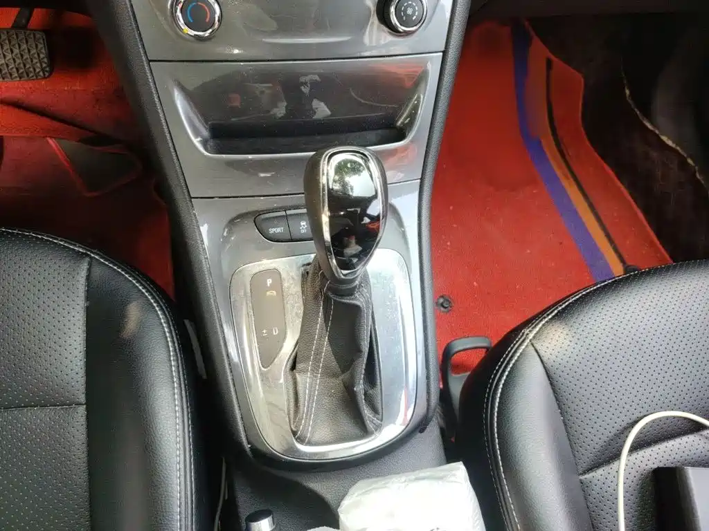 Buick Verano — миниатюра 7