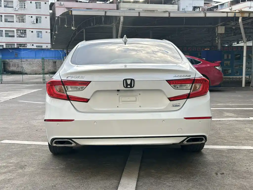 Honda Accord — миниатюра 5