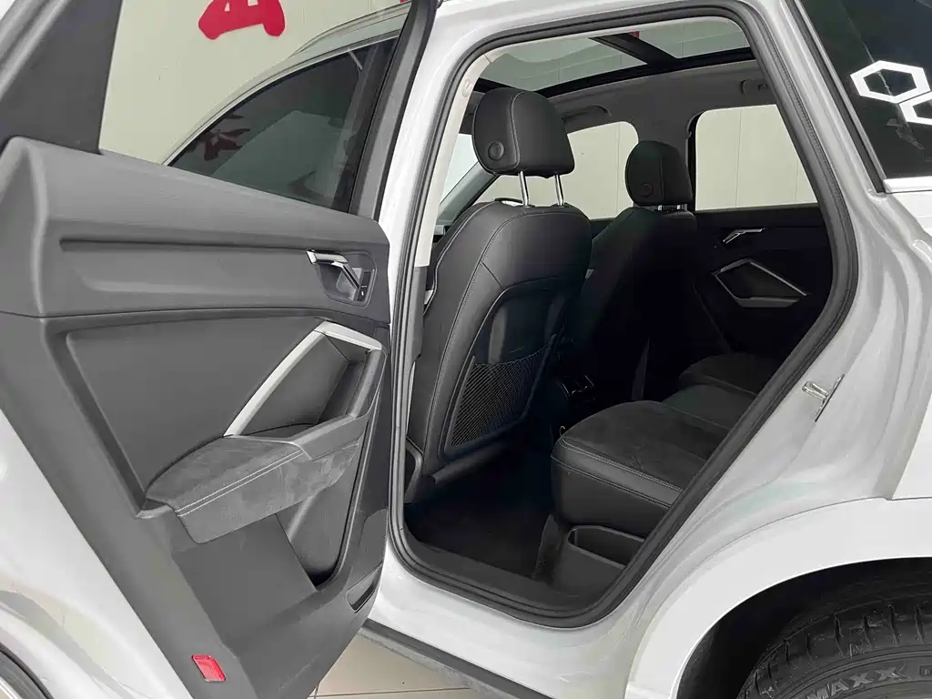 Audi Q3 — миниатюра 15