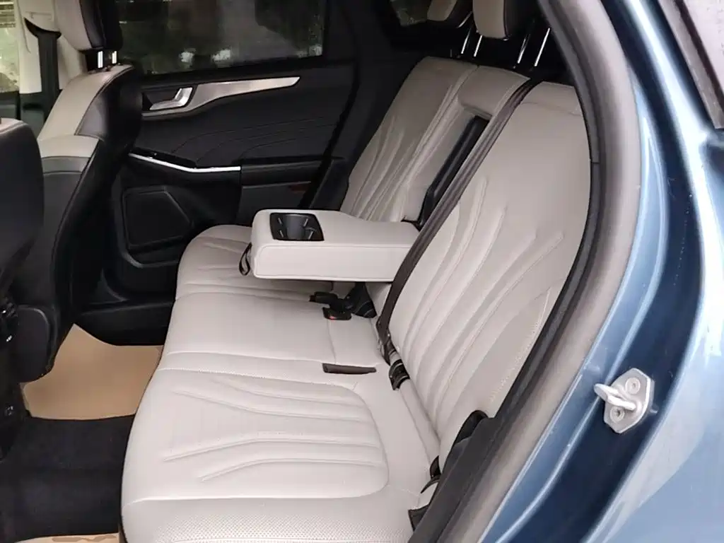 Ford Escape — миниатюра 17