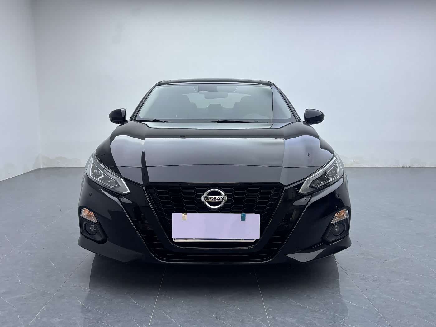 Nissan Teana 2.0 л 2022 г. Чёрный, пробег 35000 км