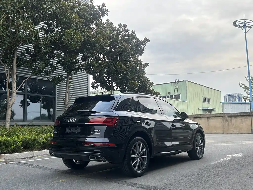 Audi Q5L — миниатюра 11