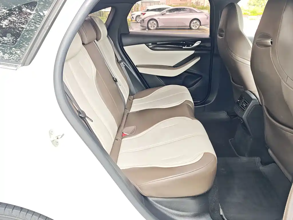BYD Qin PLUS — миниатюра 19