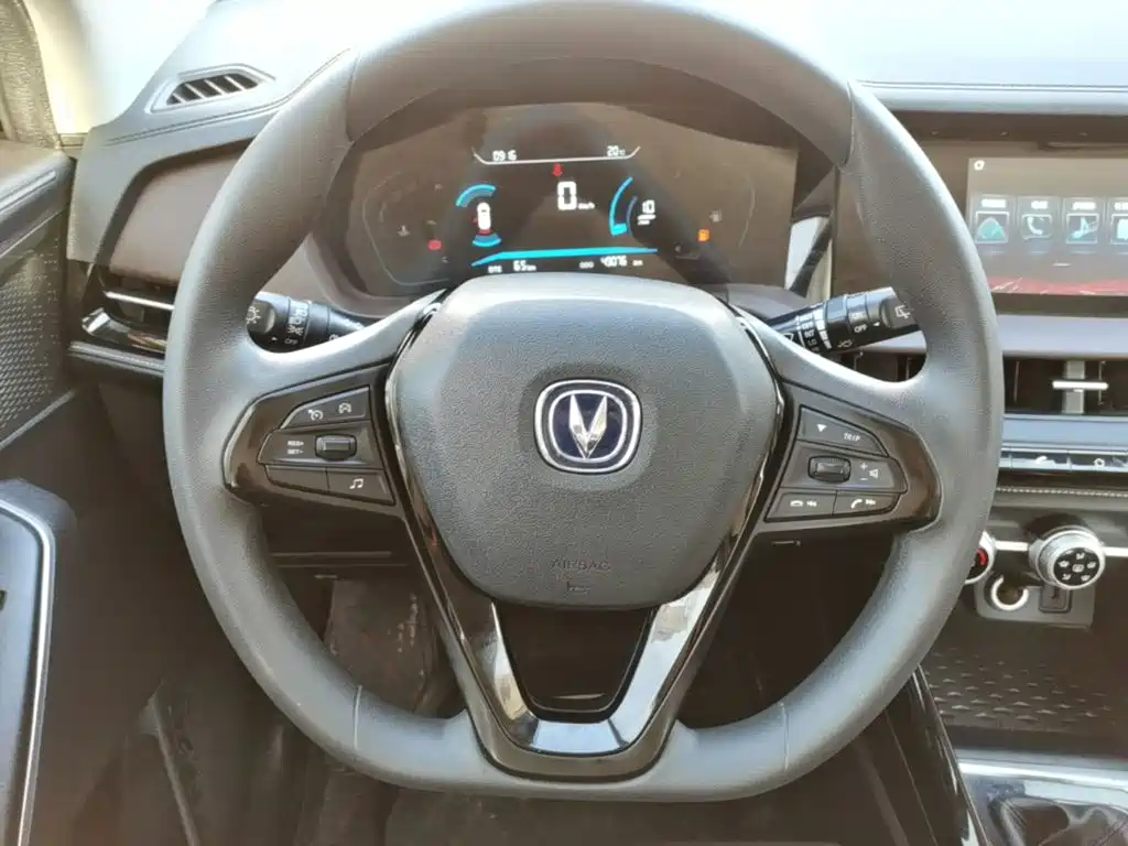 Changan CS15 — миниатюра 11