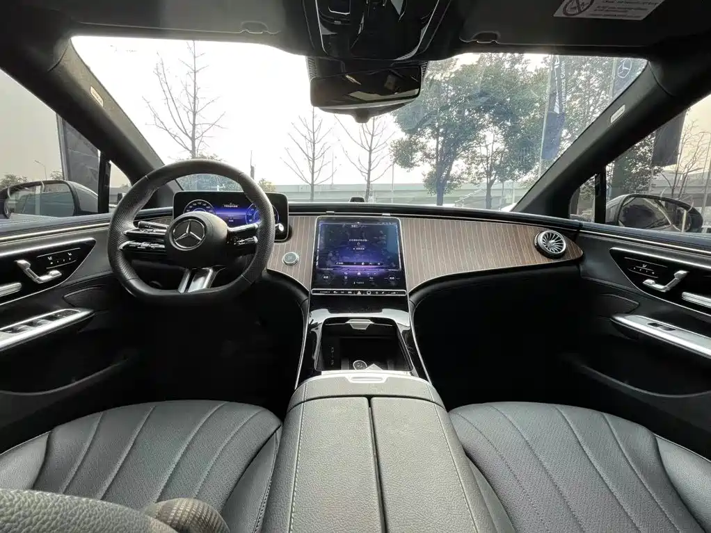 Mercedes-Benz EQE — миниатюра 14