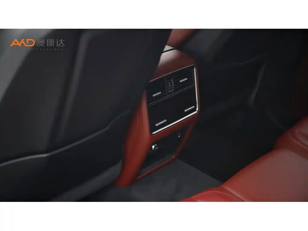 Porsche Cayenne — миниатюра 9