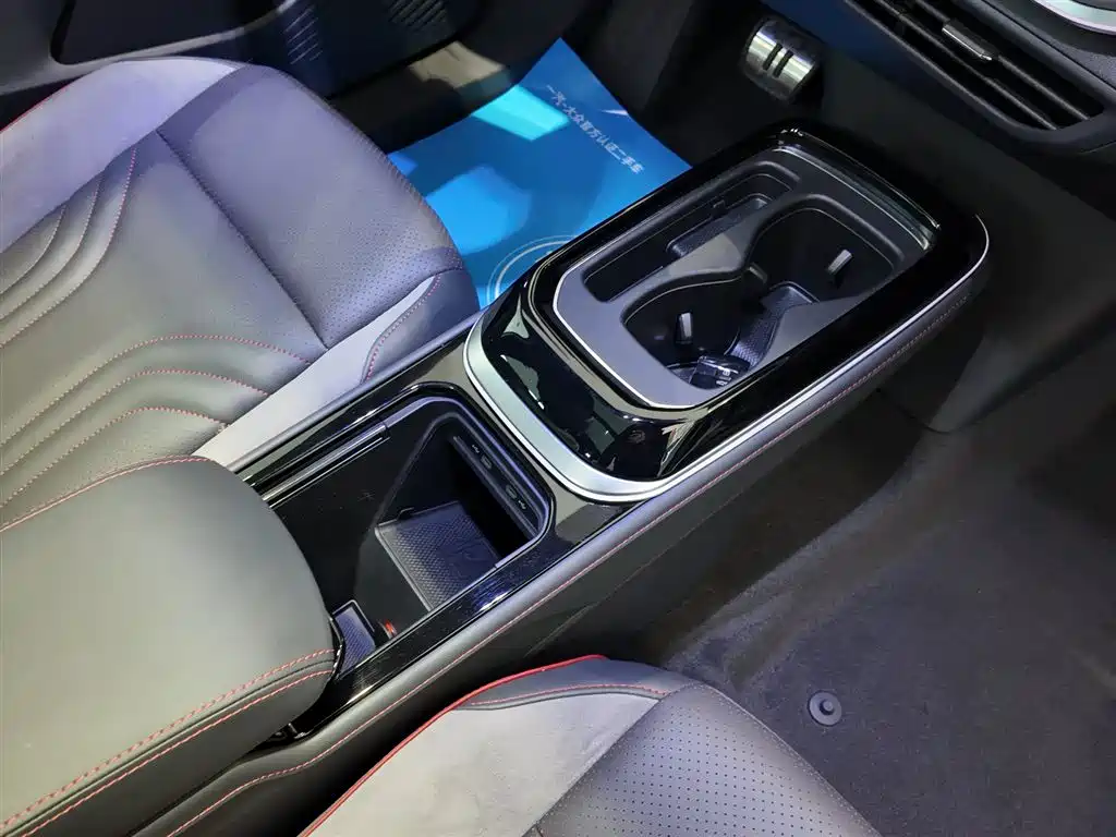 VOLKSWAGEN ID.4 CROZZ