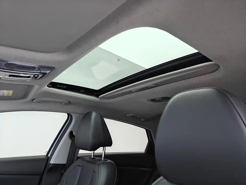 Hyundai Elantra — миниатюра 19
