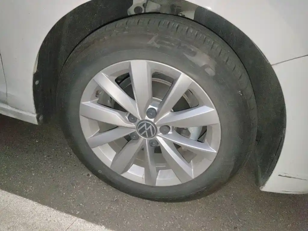 Volkswagen Bora — миниатюра 8