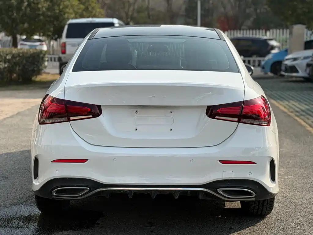 MERCEDES-BENZ A CLASS