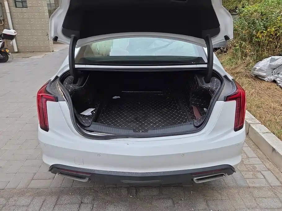 Cadillac CT5 — миниатюра 4
