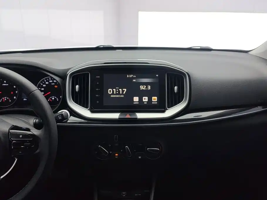 Kia KX1 — миниатюра 13