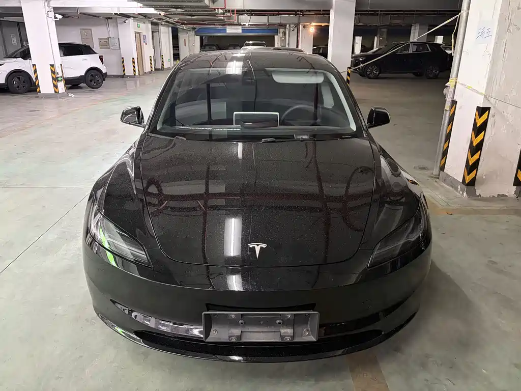 Tesla Model 3 — миниатюра 11