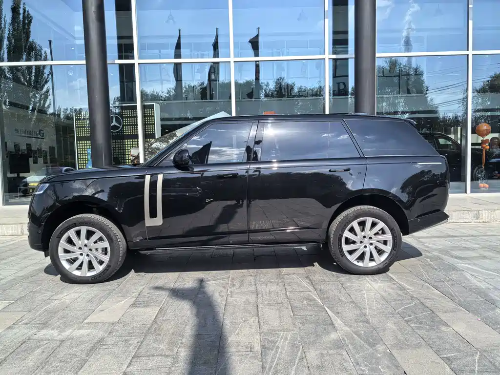 Land Rover Range Rover — миниатюра 3