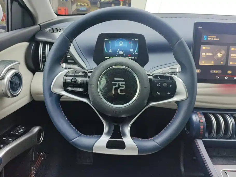 BYD Yuan Plus — миниатюра 15