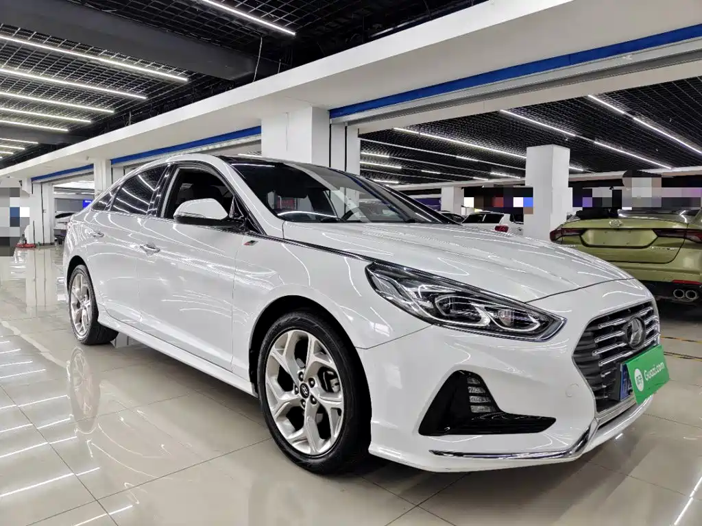 Hyundai Sonata — миниатюра 4