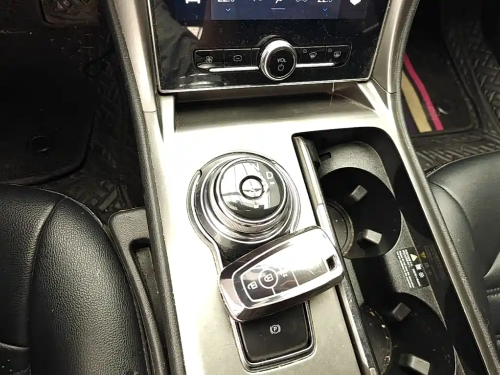 Ford Mondeo — миниатюра 14
