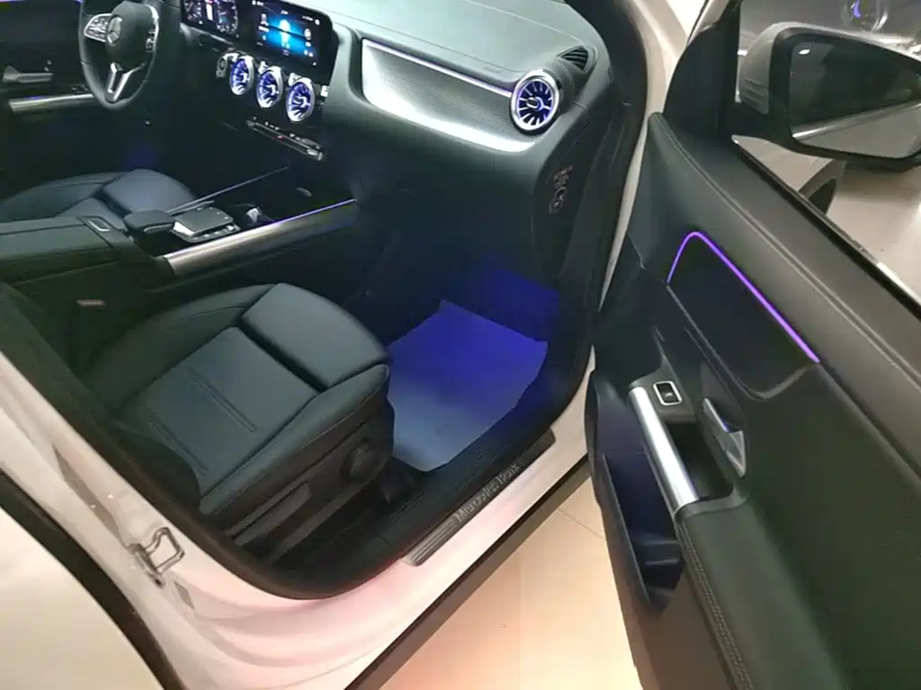 Mercedes-Benz GLA — миниатюра 9