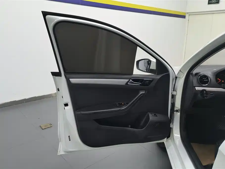 Jetta VA3 2019 1.5L AT Enjoy